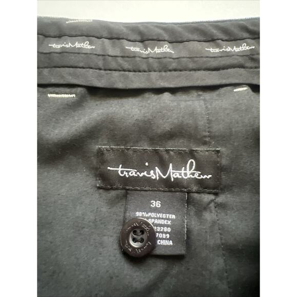 Travis Mathew Chino Shorts Mens 36 Gray Geo Print 10" Inseam Golf Outdoors READ - Picture 3 of 10